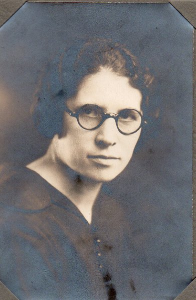 (B)   Anna (Woida) Marotick