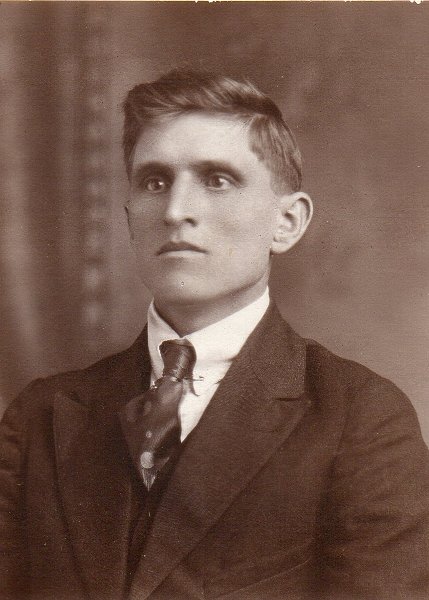 (F)   August Mathias Woida